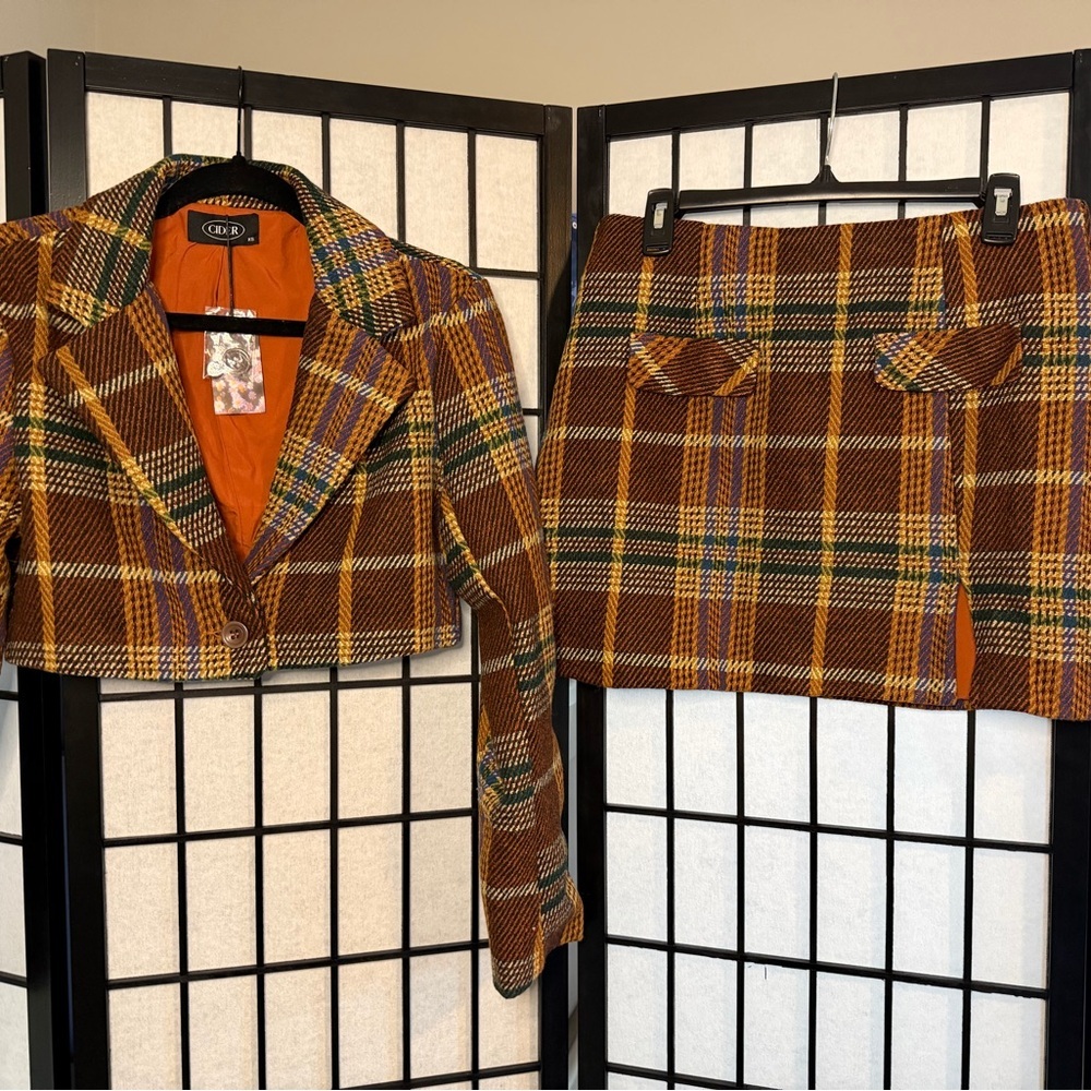 Cider NWT Plaid Brown Cropped Jacket & Skirt Set Xs Top, Size L Skirt